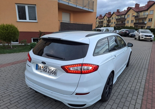 Ford Mondeo cena 58000 przebieg: 199000, rok produkcji 2017 z Wałbrzych małe 667